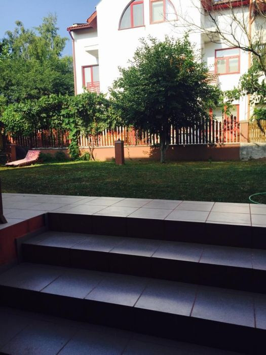 Ovidiu Vile (Sud), imobil D+P+1+M, 6 camere, mobilat, utilat integral