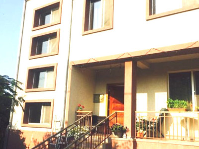 Ovidiu Vile (Sud), imobil D+P+1+M, 6 camere, mobilat, utilat integral