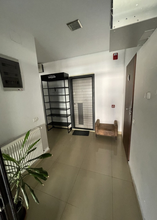 Bd. Mamaia - Spitalul Militar, spatiu comercial cu destinatie specifica, 77 mp.