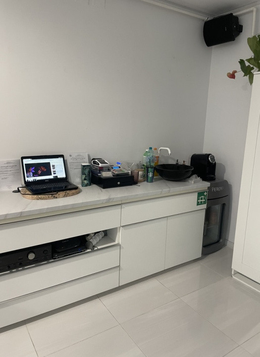 Bd. Mamaia - Spitalul Militar, spatiu comercial cu destinatie specifica, 77 mp.