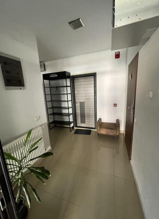 Bd. Mamaia - Spitalul Militar, spatiu comercial cu destinatie specifica, 77 mp.