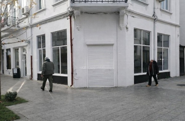 Ultracentral, artera intens circulata, spatiu 91 mp.