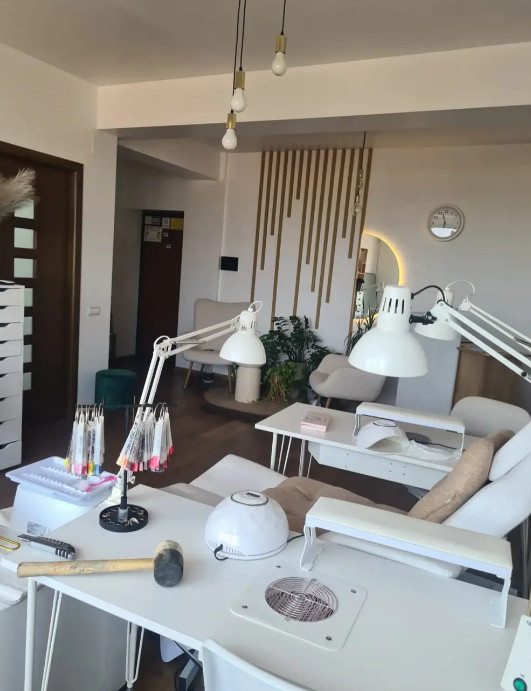 Centru -  bd. Mamaia, spatiu ideal birouri, 60 mp., etaj 2