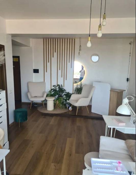 Centru -  bd. Mamaia, spatiu ideal birouri, 60 mp., etaj 2
