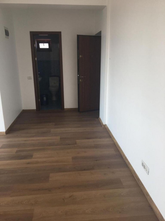 Centru -  bd. Mamaia, spatiu ideal birouri, 60 mp., etaj 2