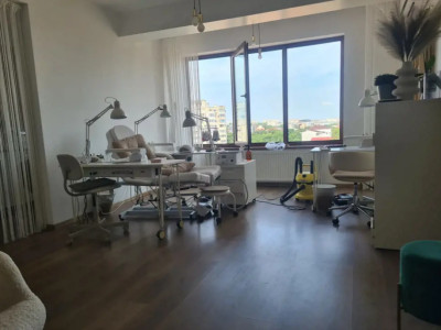 Centru -  bd. Mamaia, spatiu ideal birouri, 60 mp., etaj 2