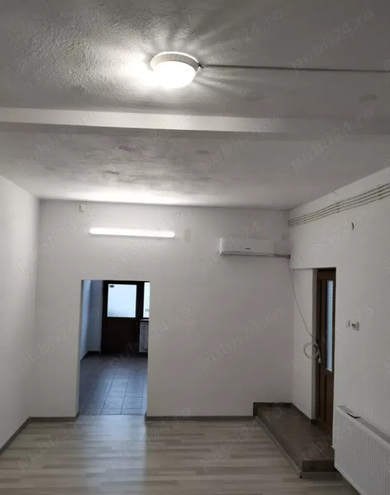Trocadero - bd. Al. Lapusneanu, spatiu comercial 55 mp.