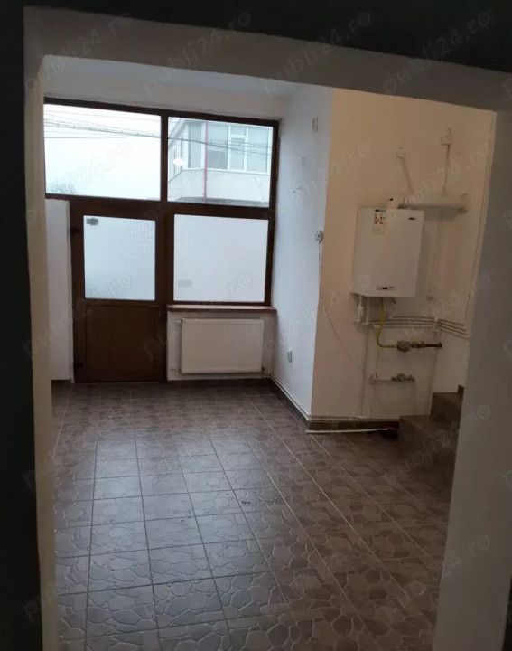 Trocadero - bd. Al. Lapusneanu, spatiu comercial 55 mp.