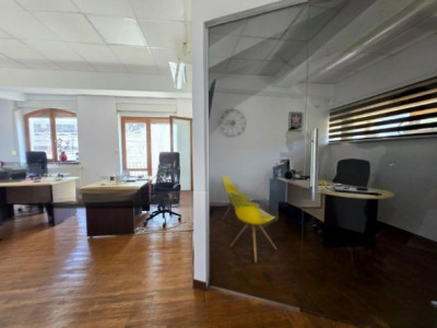 Ultracentral, imobil CU DESTINATIE BIROURI, 165 mp.