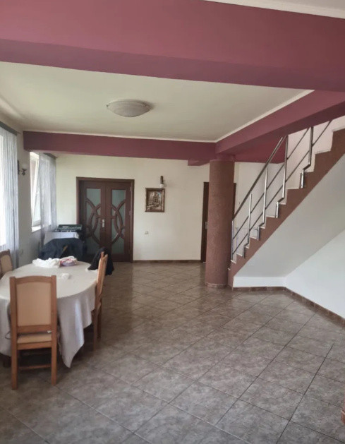 Coiciu, vila P+1, 5 camere