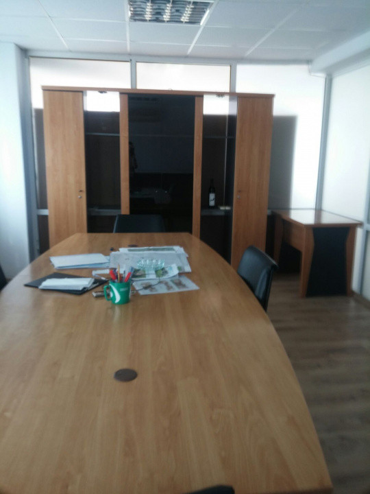 Capitol - Sala Sporturilor, spatiu birou 90 mp. + terasa