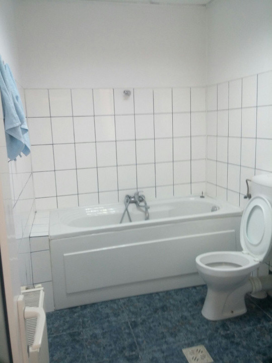 Capitol - Sala Sporturilor, spatiu birou 90 mp. + terasa