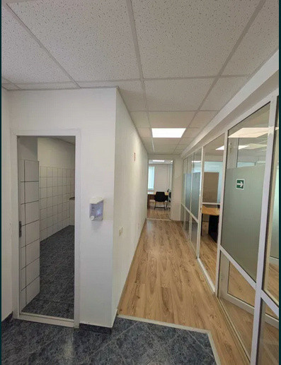 Capitol - Sala Sporturilor, spatiu birou 88 mp. + terasa 15 mp.