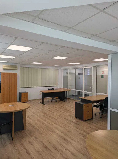 Capitol - Sala Sporturilor, spatiu birou 88 mp. + terasa 15 mp.