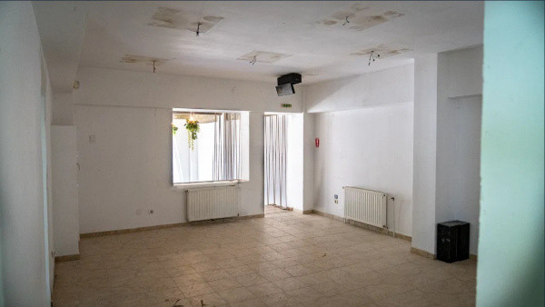 Faleza Nord, SPATIU COMERCIAL, 190 mp., curte 80 mp.