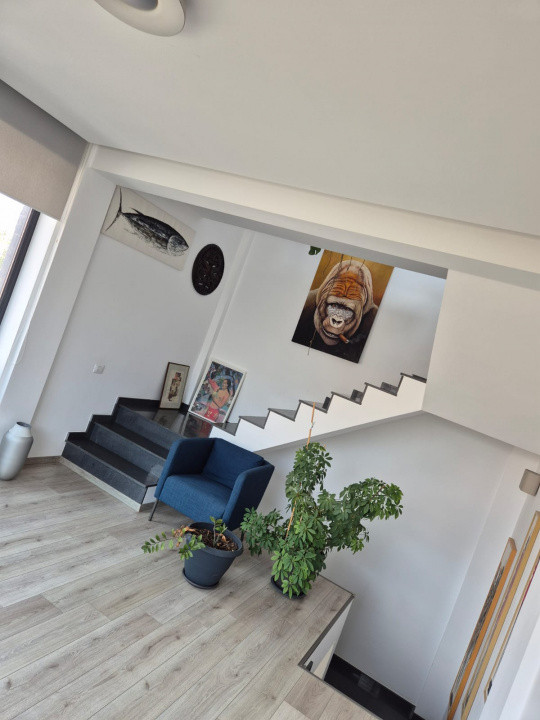 Trocadero, imobil P+2, 235 mp., IDEAL BIROURI