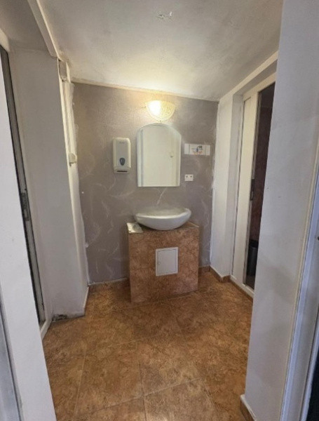 Coiciu - Trocadero, SPATIU COMERCIAL 135 mp.