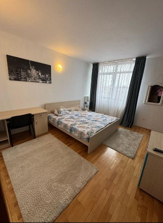 Ultracentral , apartamnet 4 camere, 354 mp.