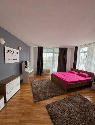 Ultracentral , apartamnet 4 camere, 354 mp.