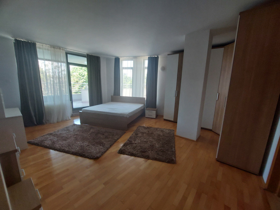 Ultracentral , apartamnet 4 camere, 354 mp.