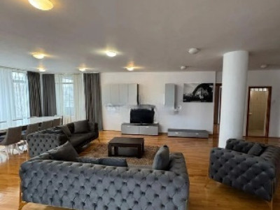 Ultracentral , apartamnet 4 camere, 354 mp.