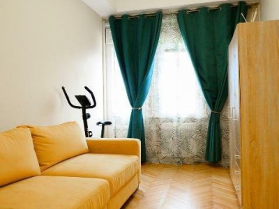 Ultracentral , apartament 5 camere cu iz interbelic, amenajat integral