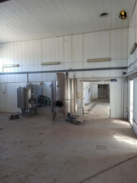 Vanzare hala 827 mp., teren 4066 mp.