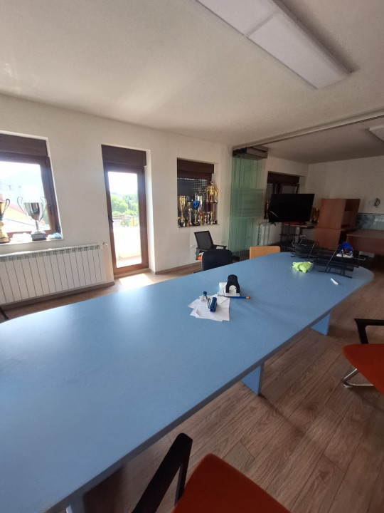 Ultracentral ( Casa Casatoriilor), imobil D+P+1+ M ,  ideal BIROURI, 460 mp.