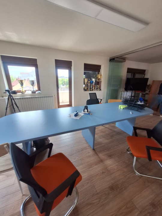 Ultracentral ( Casa Casatoriilor), imobil D+P+1+ M ,  ideal BIROURI, 460 mp.