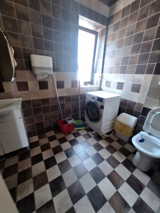 Ultracentral ( Casa Casatoriilor), imobil D+P+1+ M ,  ideal BIROURI, 460 mp.