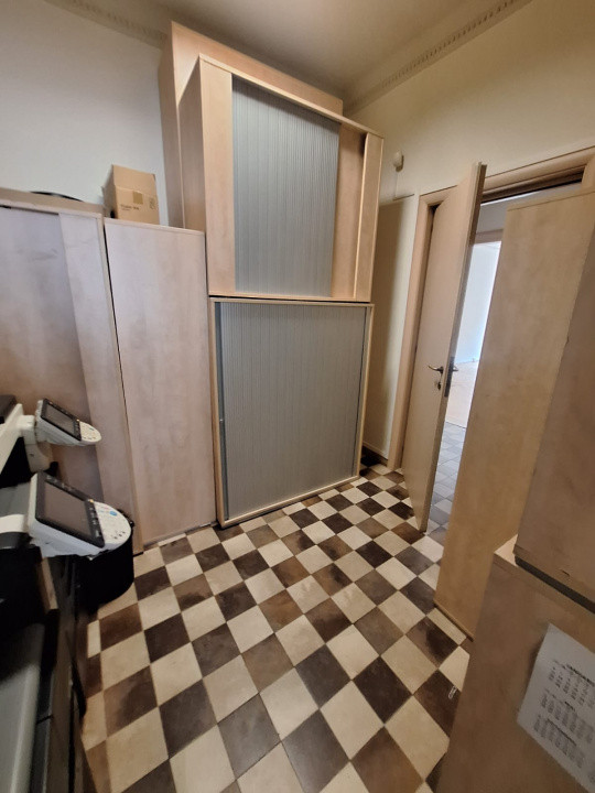 Ultracentral ( Casa Casatoriilor), imobil D+P+1+ M ,  ideal BIROURI, 460 mp.