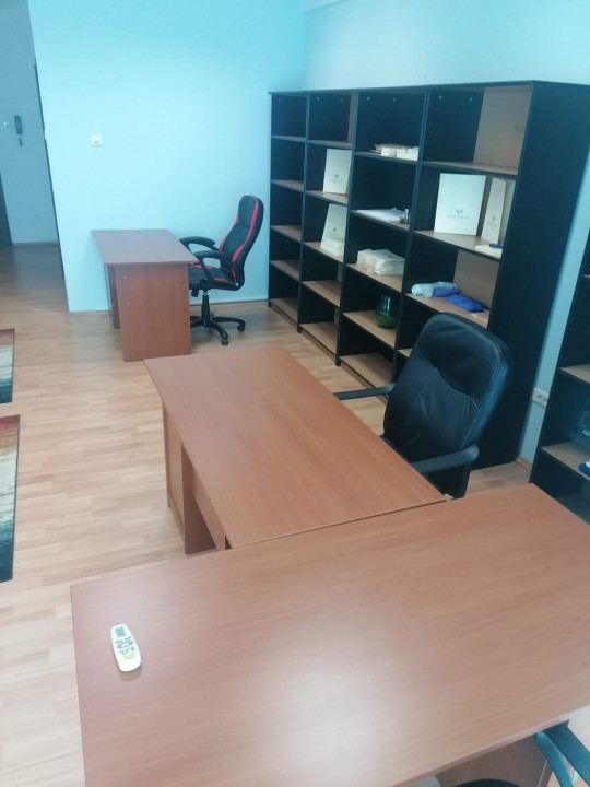 Bd. Mamaia, spatiu 57 mp., cladire de birouri