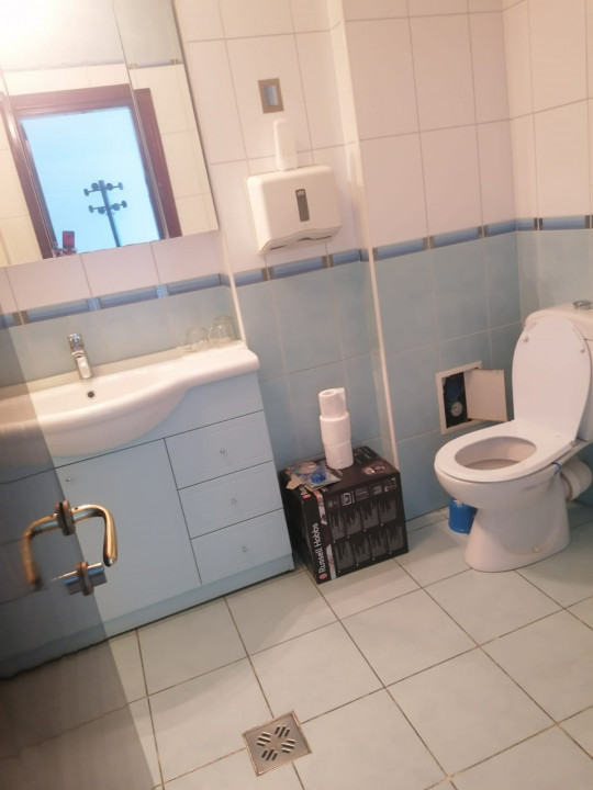 Bd. Mamaia, spatiu 57 mp., cladire de birouri