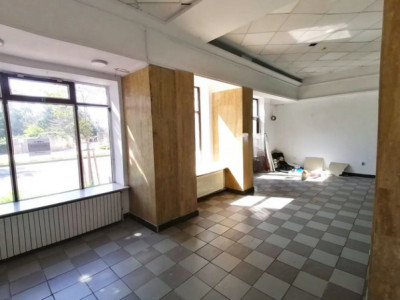 Ultracentral - Primarie, spatiu comercial, 90 mp.