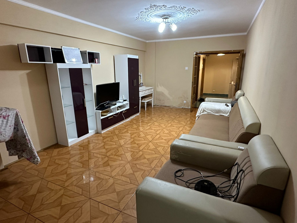Bd. Mamaia  - Trandafirul, apartament 4 camere, etaj 1