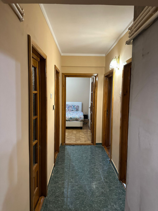 Bd. Mamaia  - Trandafirul, apartament 4 camere, etaj 1