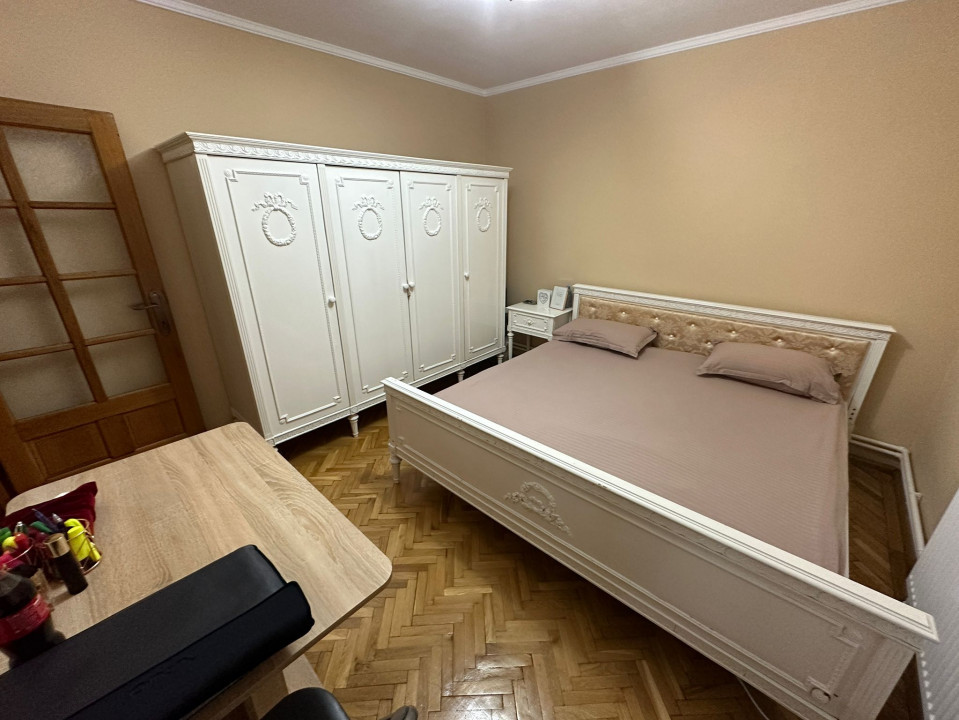 Bd. Mamaia  - Trandafirul, apartament 4 camere, etaj 1
