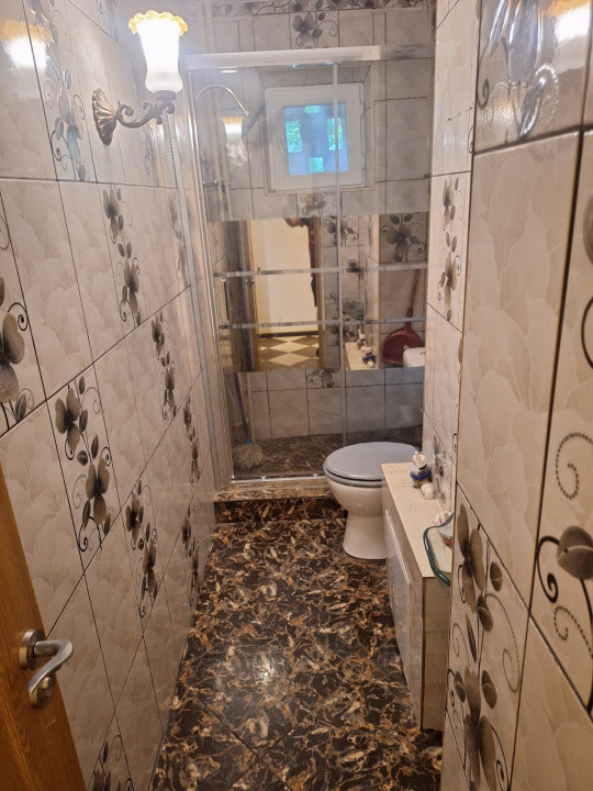 Km. 4-5, apartament 2 camere, etaj 1, liber