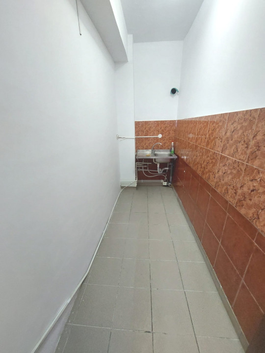 Ultracentral -bd. Mamaia , spatiu IDEAL BIROURI, 130 mp., etaj 1