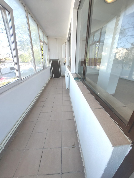 Ultracentral -bd. Mamaia , spatiu IDEAL BIROURI, 130 mp., etaj 1