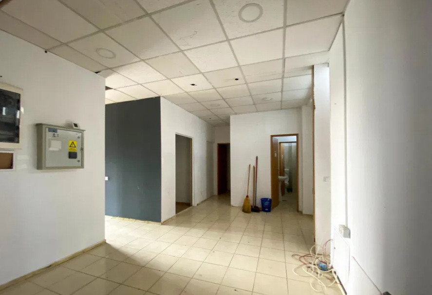 Delfinariu, SPATIU COMERCIAL, 110 mp.