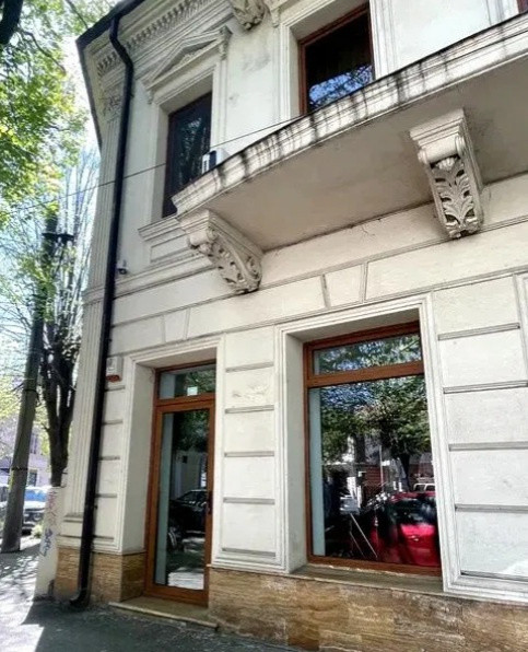 Ultracentral - Tomis Mall, spatiu comercial D+P, 70 mp., amenajat
