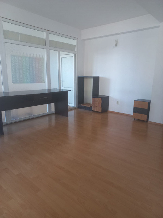 Coiciu - Trocadero, imobil P+1+M, ideal birouri/activitati educationale