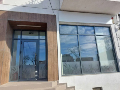 Bd. Mamaia, spatiu comercial 80 mp., acces direct din bulevard