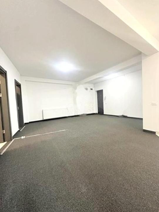 Tomis Nord, spatii IDEAL BIROURI - 80 mp.