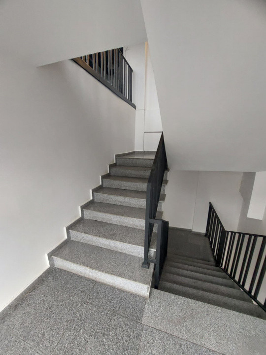 Tomis Nord, spatiu IDEAL BIROURI - 300 mp., finisat 2023