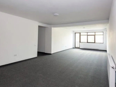 Tomis Nord, spatiu IDEAL BIROURI - 300 mp., finisat 2023