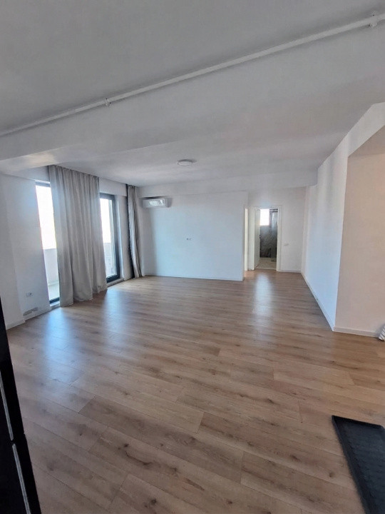 Tomis III , spatii IDEAL BIROURI, 103 mp. , LOC PROPRIU DE PARCARE