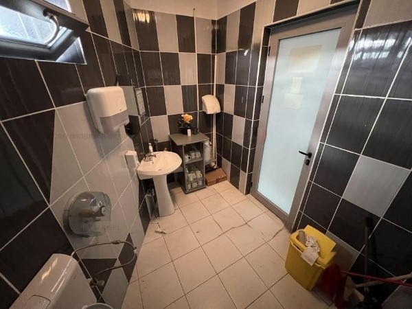 Bd. Mamaia, spatiu birou  70., IDEAL BIROURI, mobilat