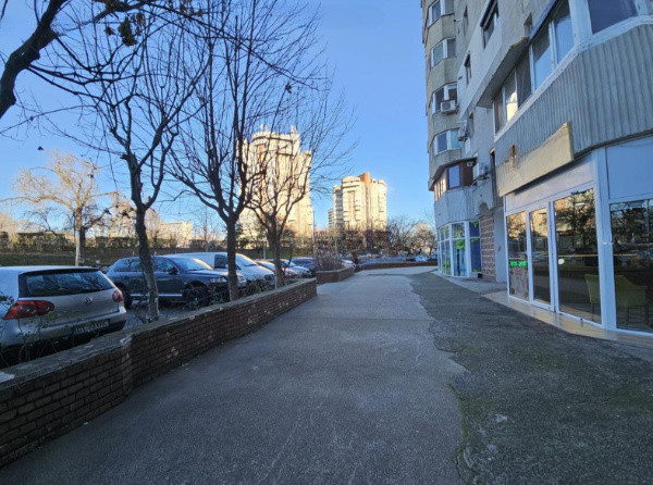 Gara, spatiu comercial din constructie, 218 mp.